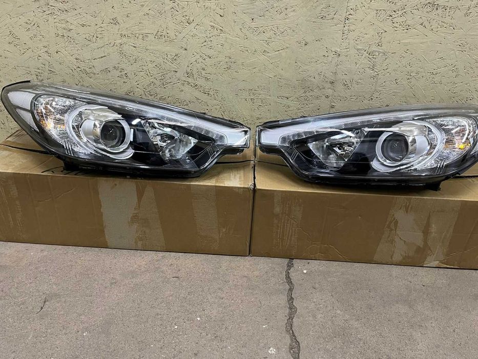Фара Диодный на Киа Серато 2014- / Kia Cerato Forte 2017 (Led)