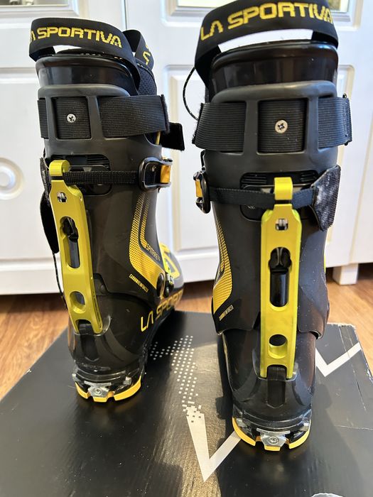 Clapari tura La Sportiva -Noi