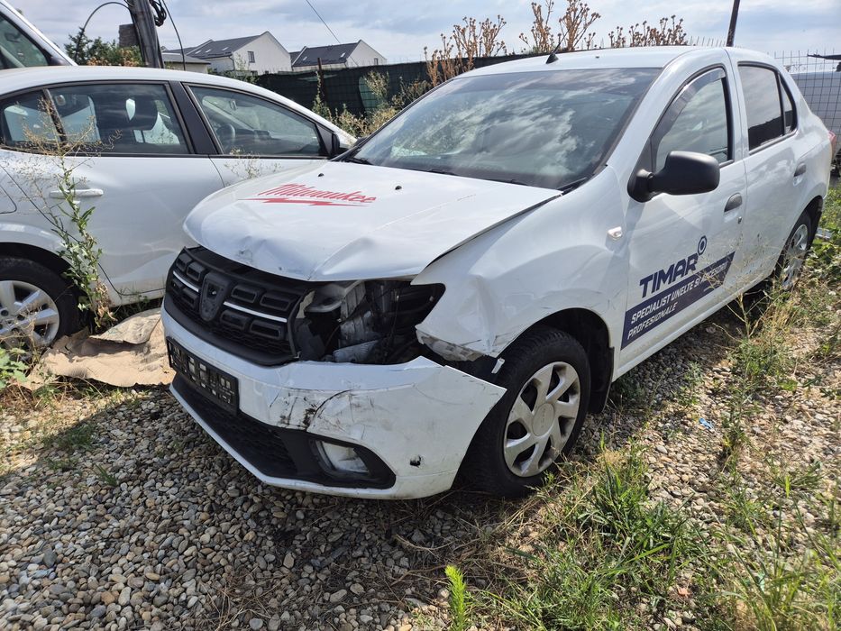 Dacia Logan gaz  avariat lovit