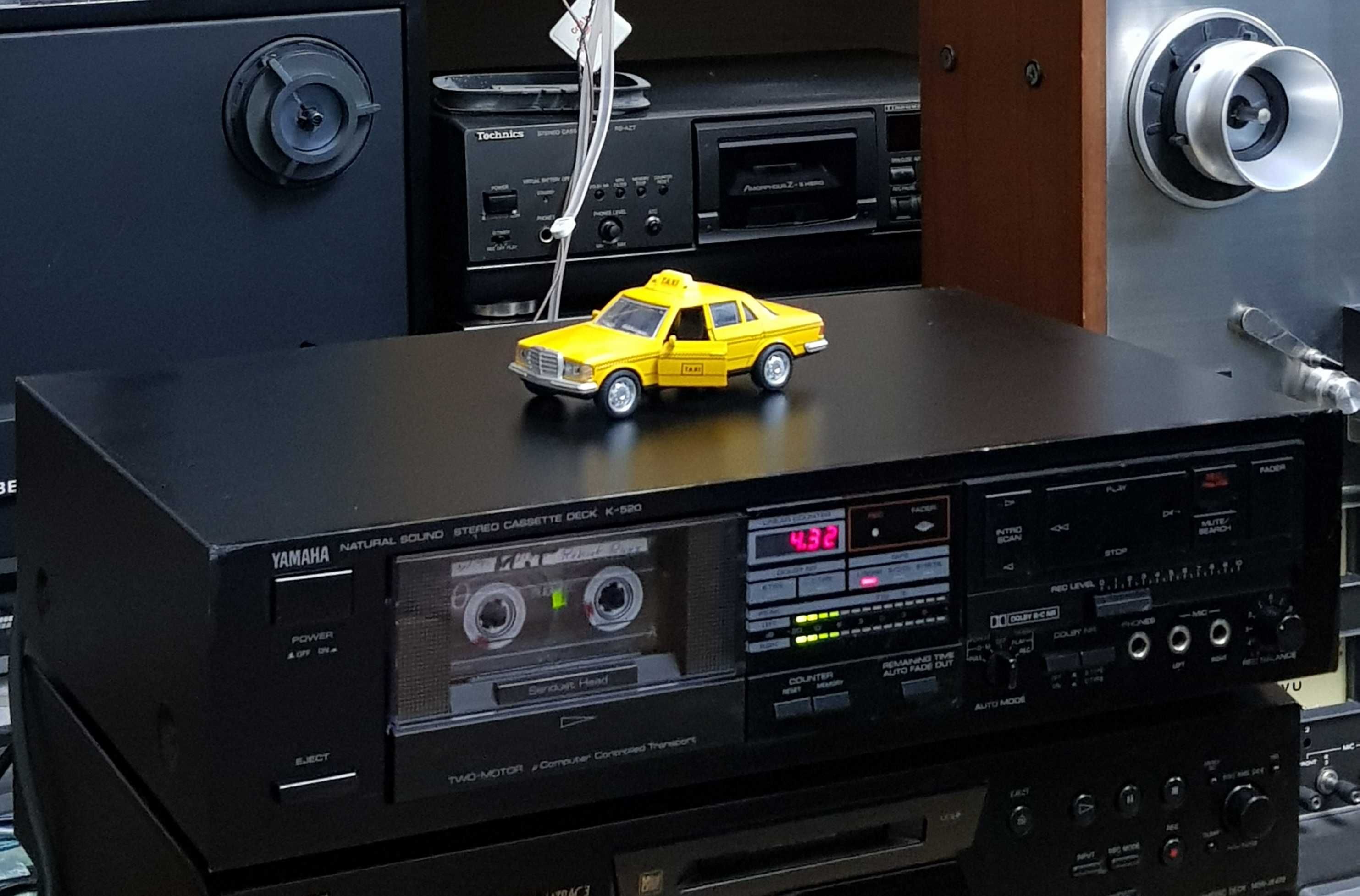 Casetofon Deck Audio Stereo Vintage YAMAHA KX520  (Made in Japan)