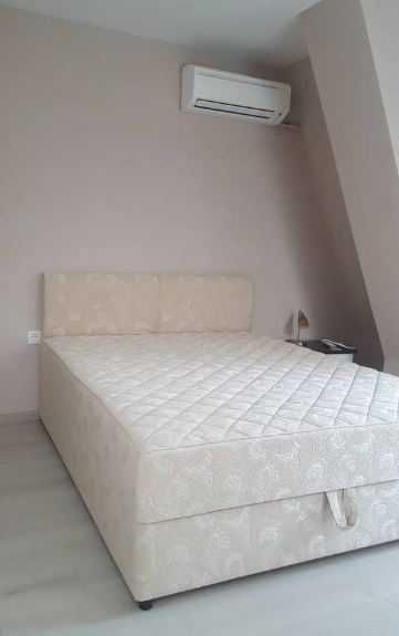 Дава се под наем Двустаен апартамент в Бургас, Център - 60 кв.м за 153 € - Снимка #1