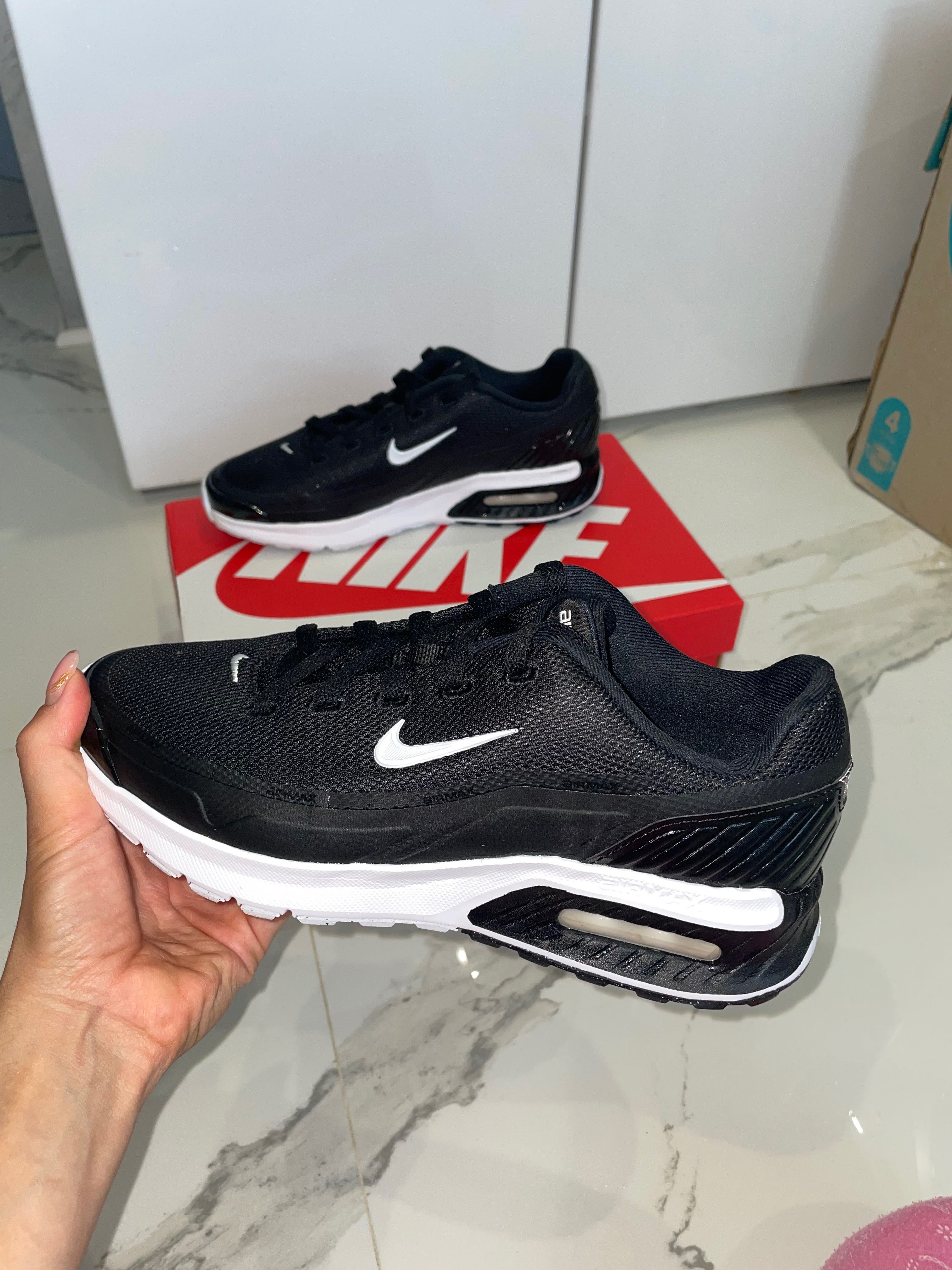 Дамски маратонки Nike Air Max BIA