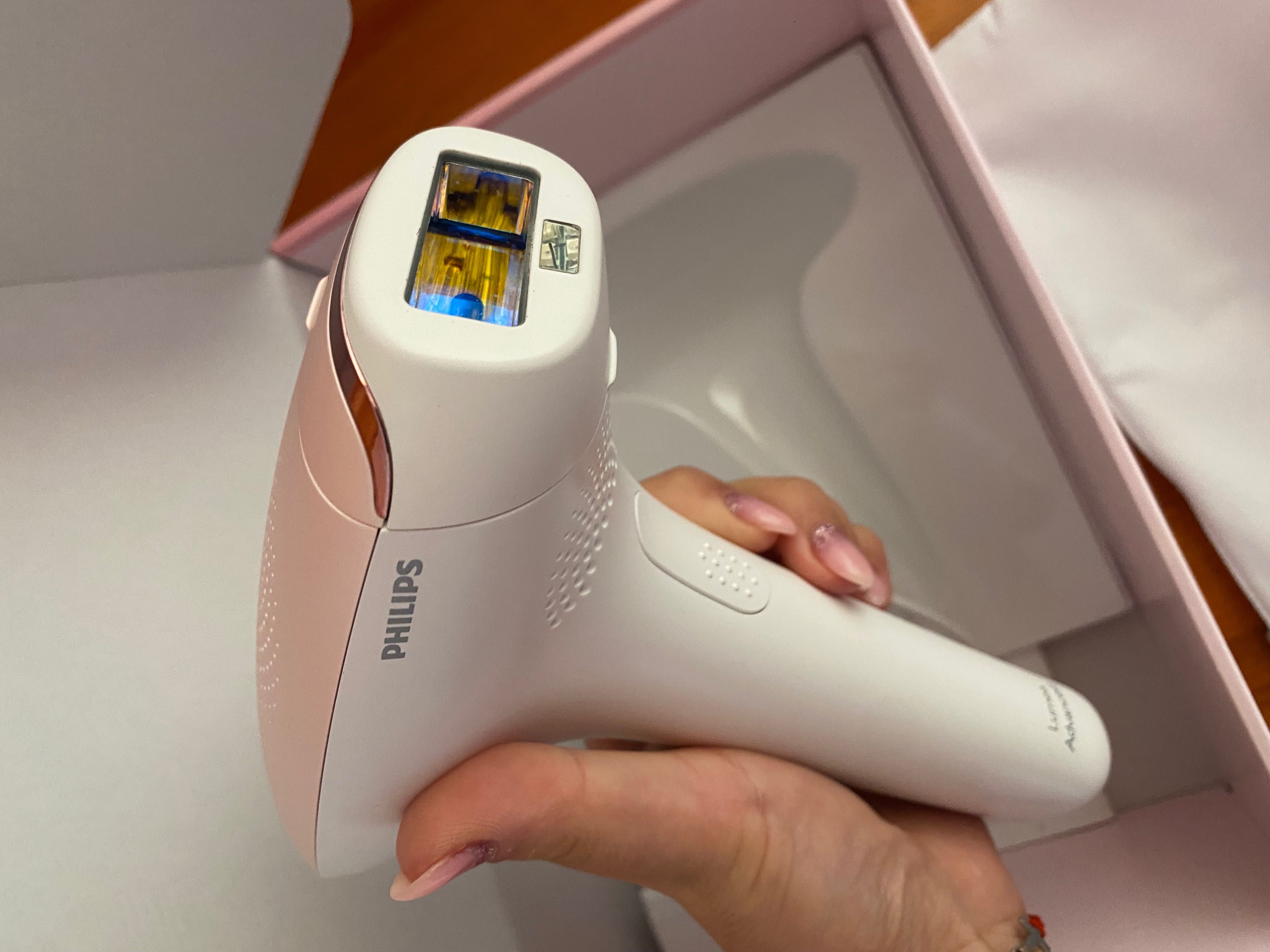 Фотоепилатор за обезкосмяване Philips Lumea IPL Advanced