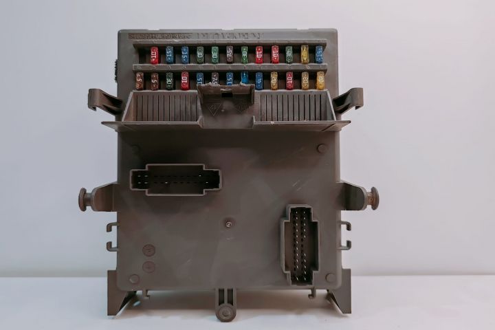 Panou Sigurante  8200004201E / 518095401 Renault Laguna a 2-a generat