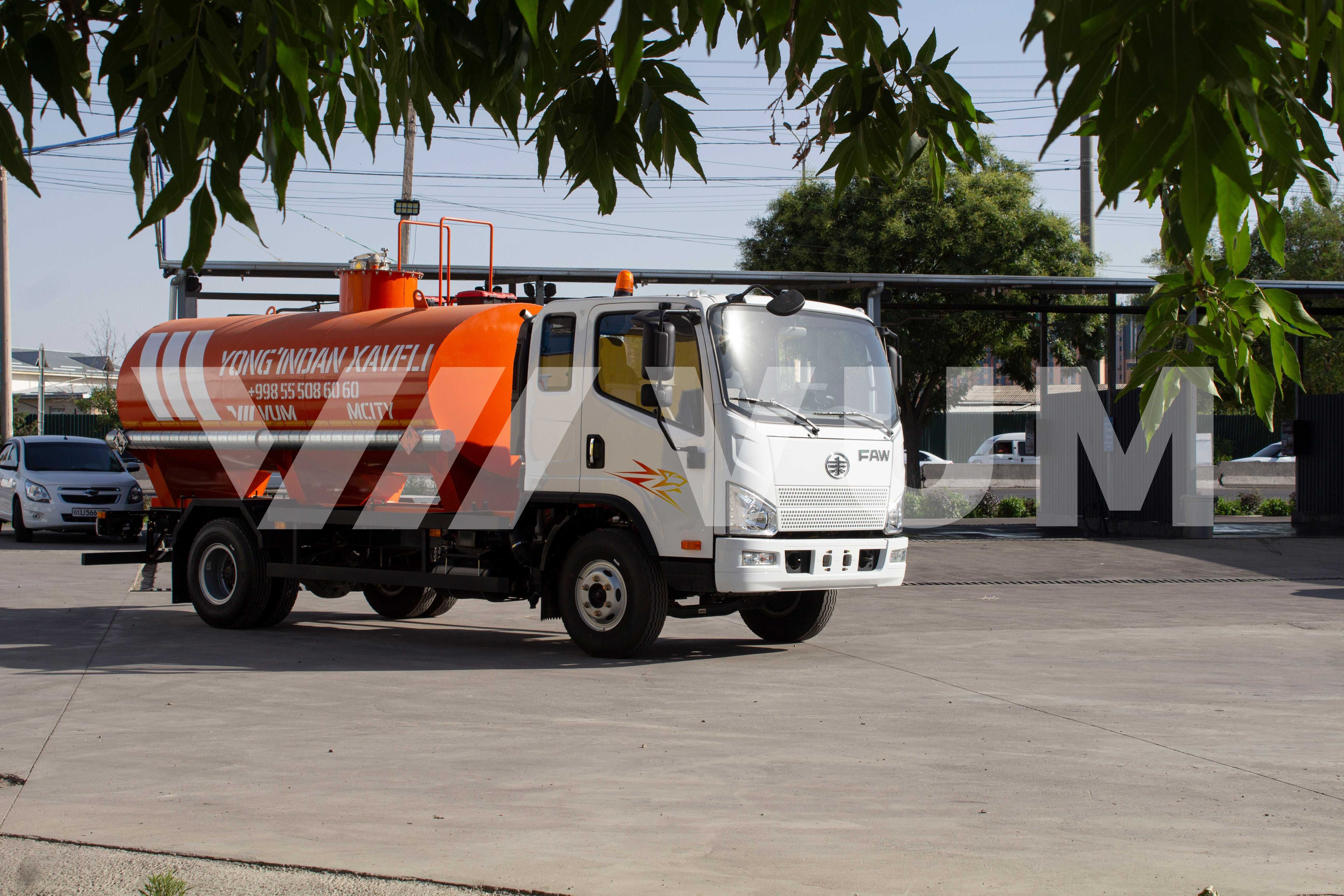 Автотопливозаправщик FAW Tiger V (7 м³),VUM5110