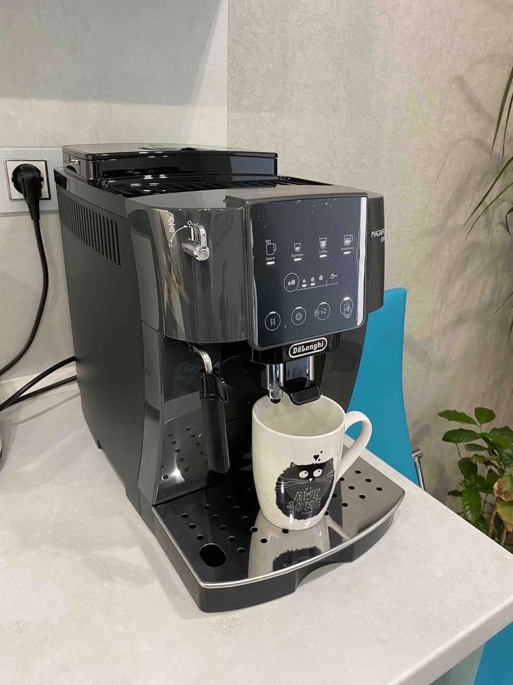 Кофемашина Delonghi