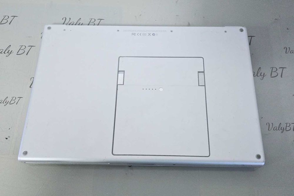 Laptop de colectie - Macbook Pro A1226 - 2007 - functional instalat