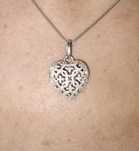 Lantisor cu Diamante, Pendativ- Fleur de Lis par Cœur® | Cadoul Ideal