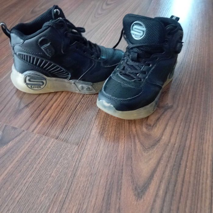 Adidași Firma SKECHERS
