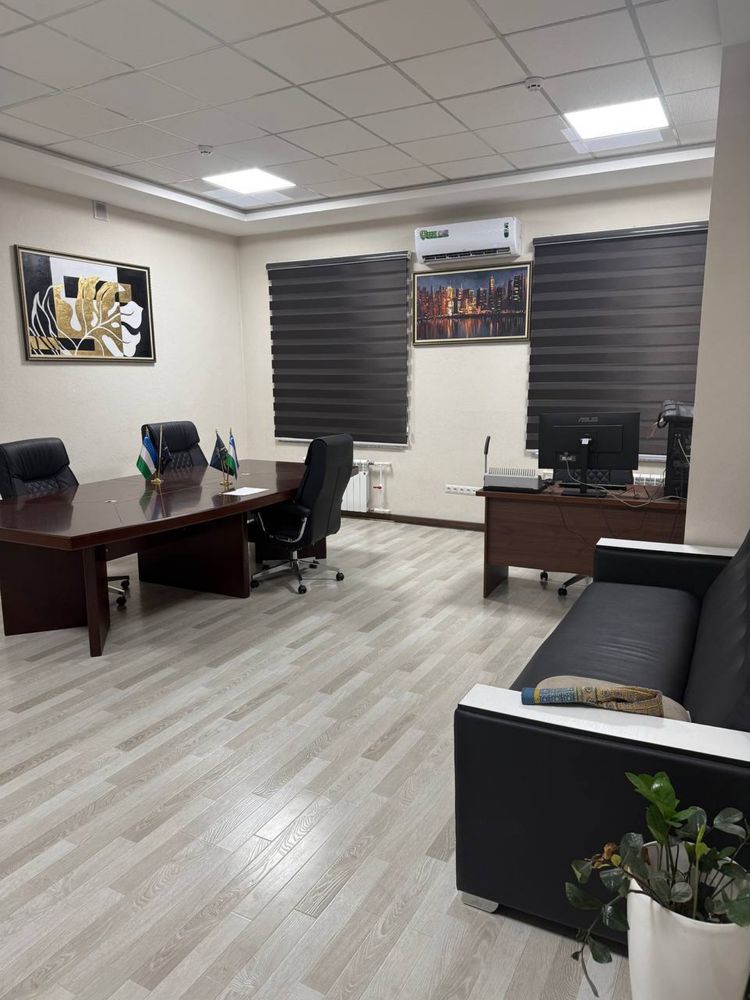 Парк Победа 200м2 : Фасад 25 метр / Продаётся Нежилое
