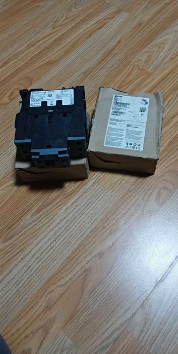 Силов контактор, AC-3 65 A, 
30 kW / 400 V 1 NO + 1 NC, 24 V DC