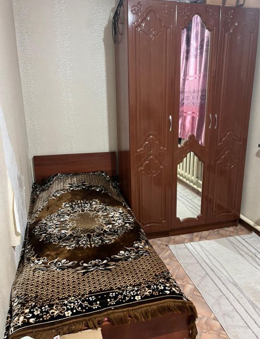 Продам Шкаф и кровать