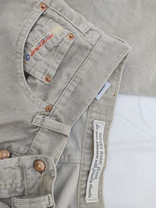 Blugi Diesel Mix catifea raiați Dama sau unisex