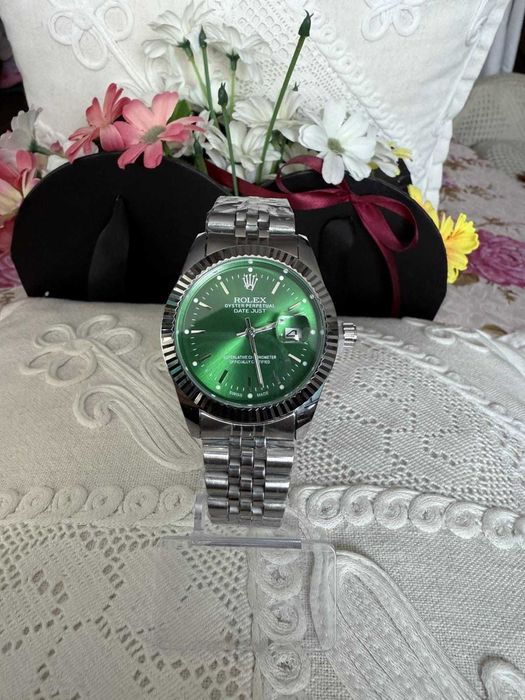 Часовници Rolex нови