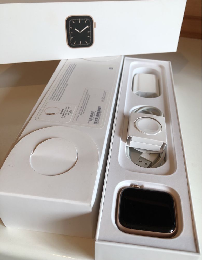 Apple watch 5 series 44