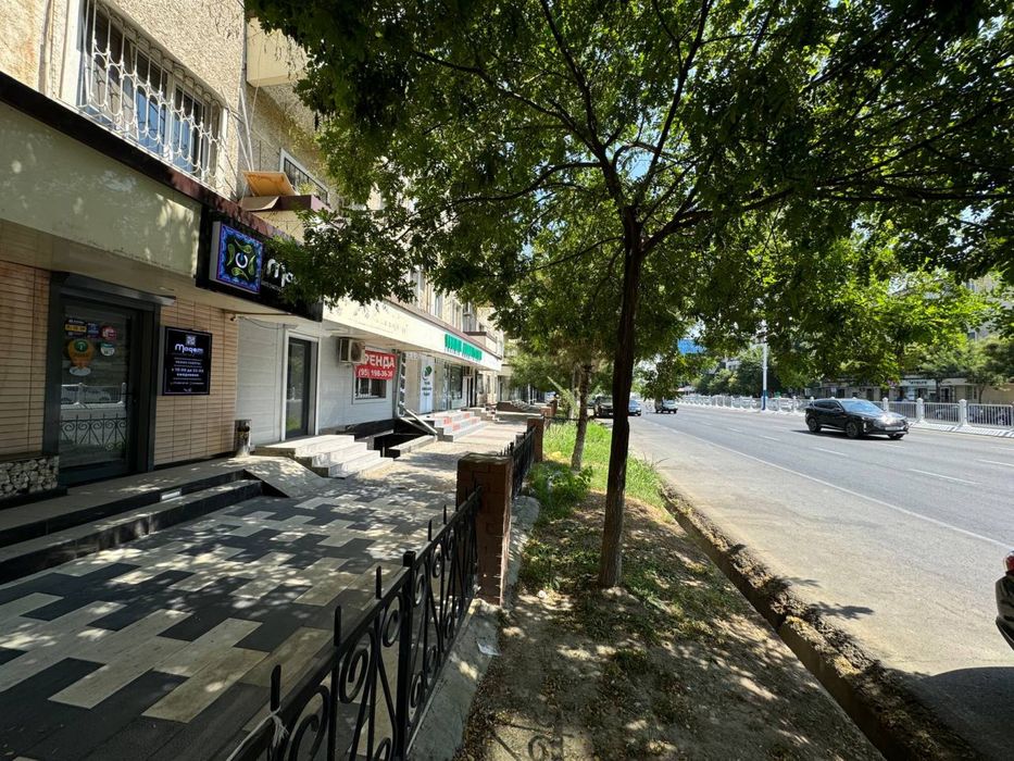 Мукими Адидас | 163кв - нежилое помещение Вдоль дороги Продажа