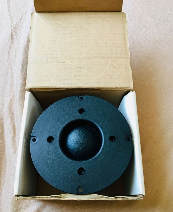 Peerless  ,bang olufsen,nakamichi,tandberg,sony,philips,nad,revox