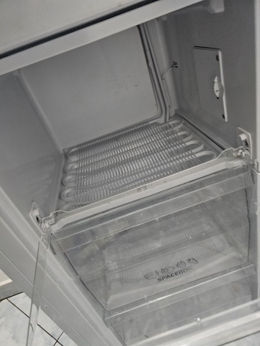 Congelator cu 3 sertare