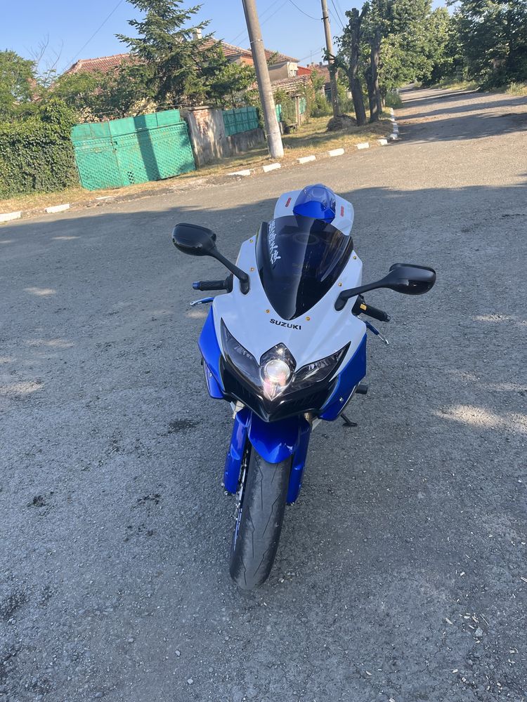 Suzuki Gsxr 600.