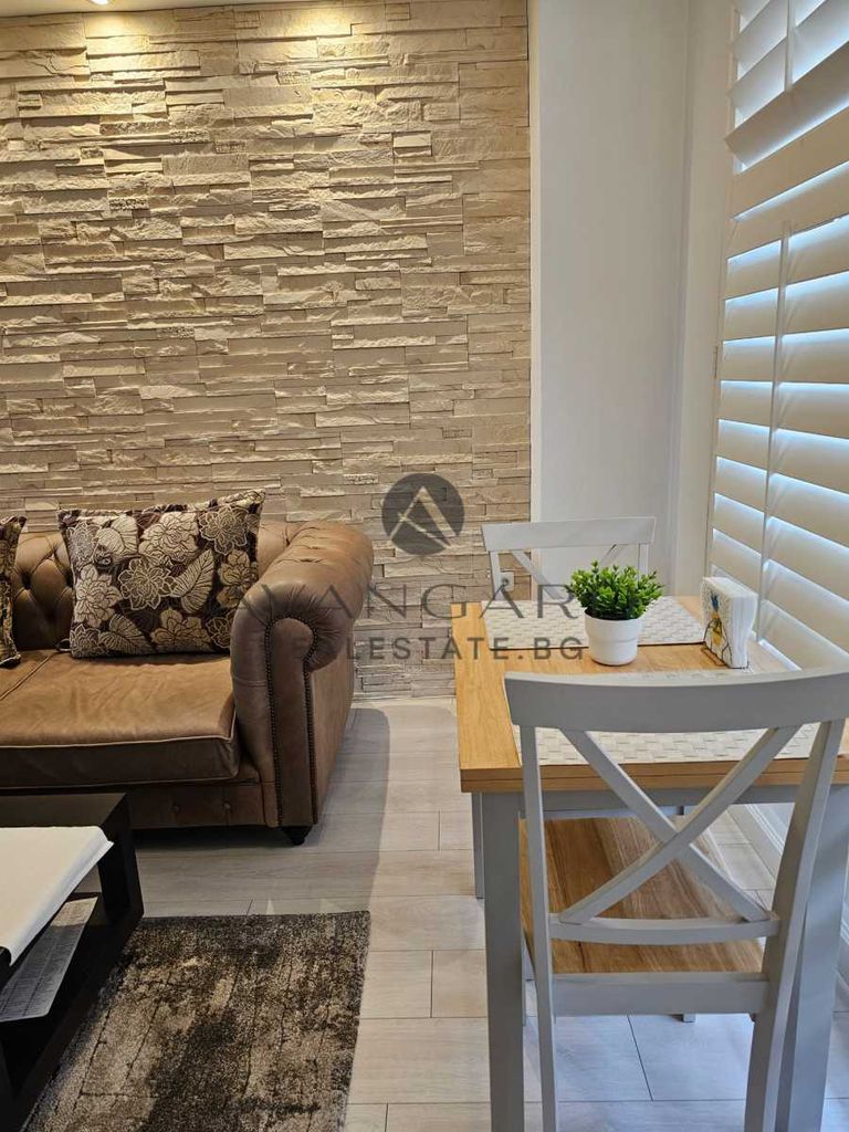 Продава се Двустаен апартамент в Пловдив, Център - 65 кв.м за 3688 €/кв.м - Снимка #12