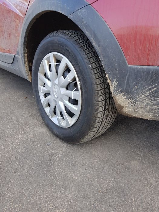 Продам Шыни с дисками  разбалтовка 4×100 R15