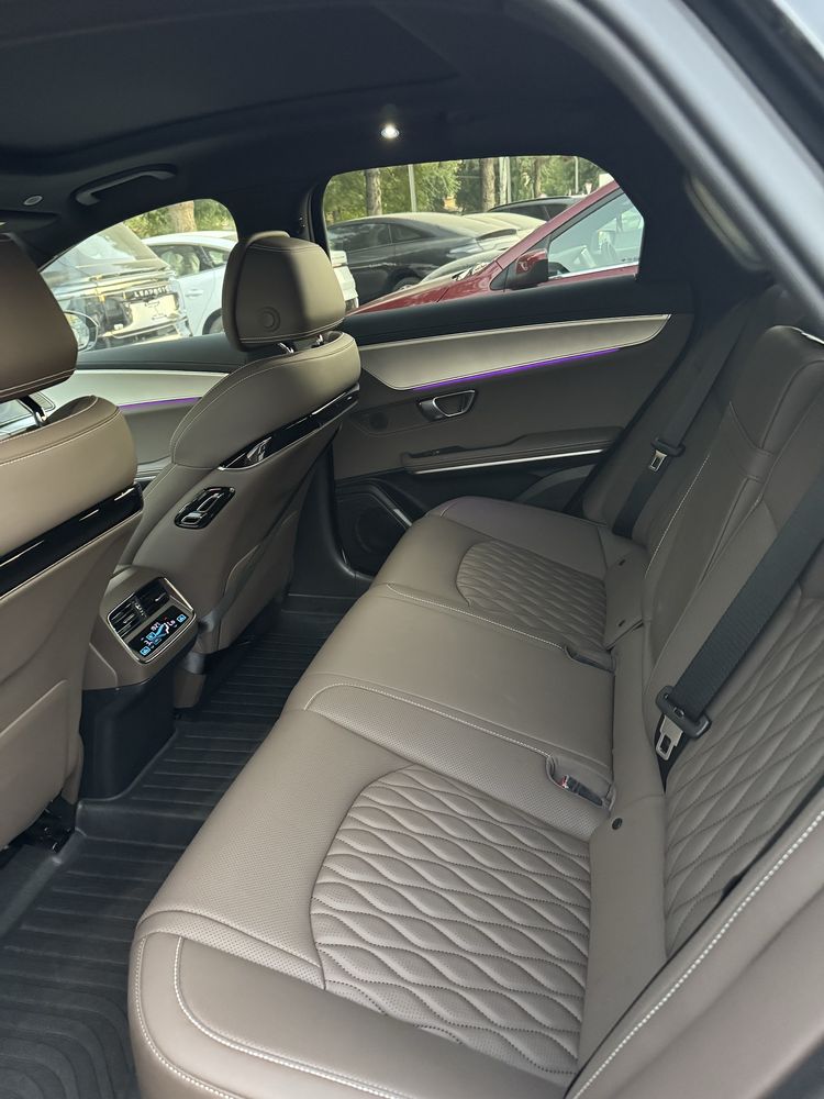 BYD HAN 605 Smart new 2025