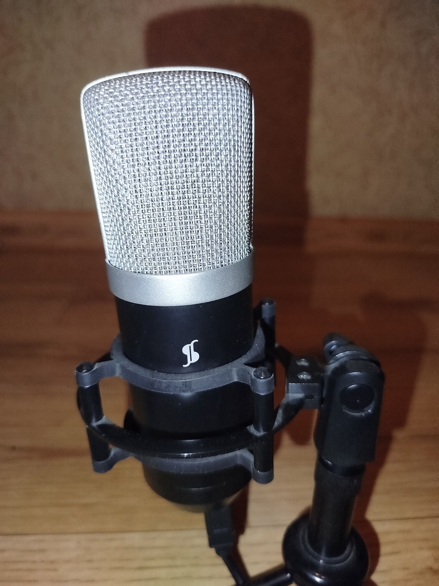 Микрафон Stagg SUM40