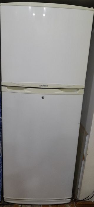 Холодильник сотилади