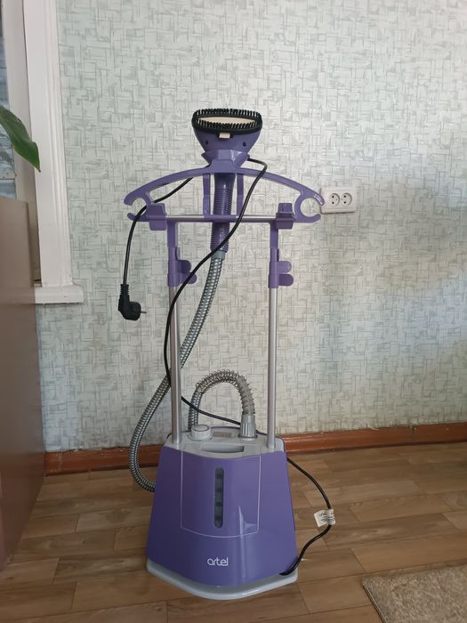 Паровой утюг Artel