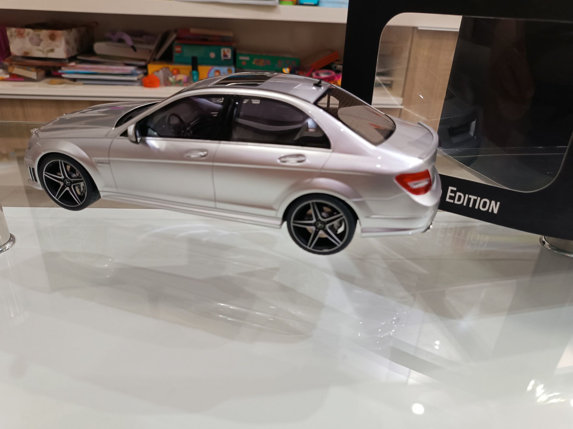 Mercedes w204 C63 AMG 1:18