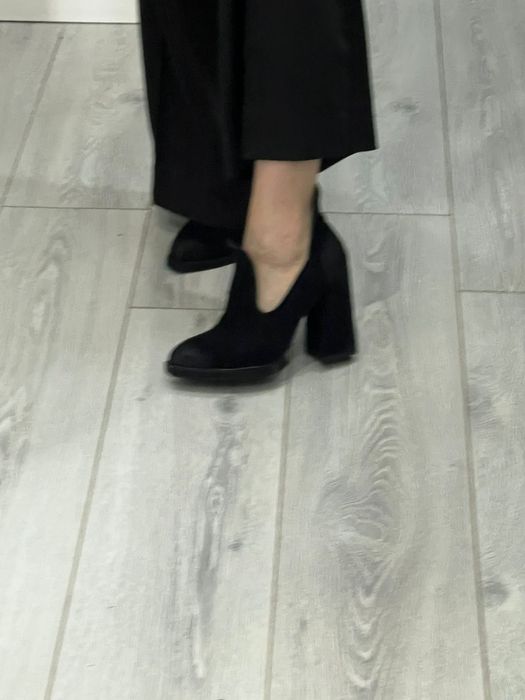 Туфли чёрные 37размер всякие