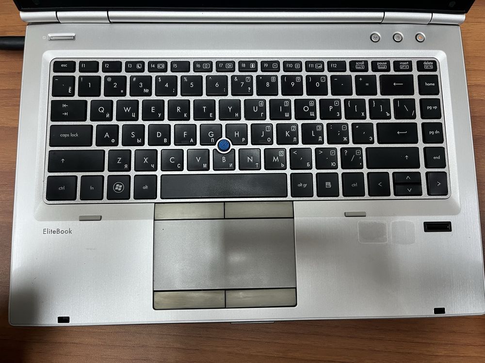 HP Elitebook 8460p | i5 2430M | 8 gb ОЗУ | 180 gb SSD | Windows 10