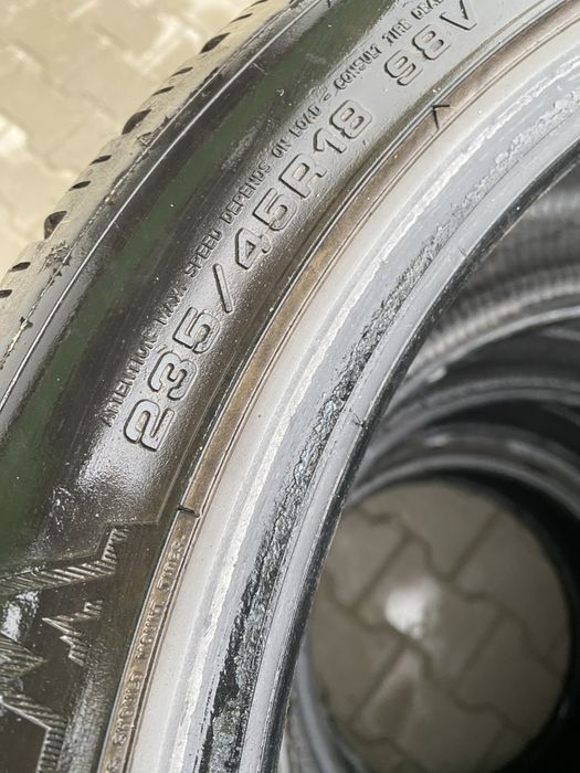 4buc 235/45/18 dunlop runflat m+s 6mm profil