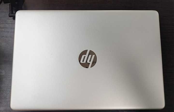 Notebook HP Laptop 15s-fq5066TU