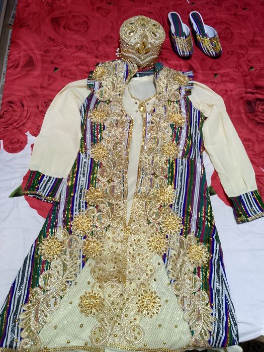 Sarpo kiyim kelinlaga