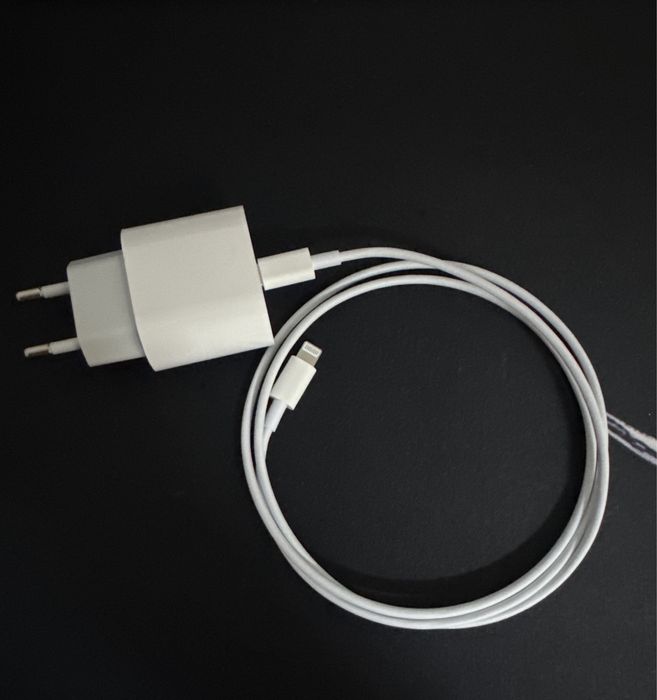 Продам оригинальную зарядку Айфон Apple