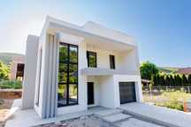 Vand casa in zona Roata Faget!