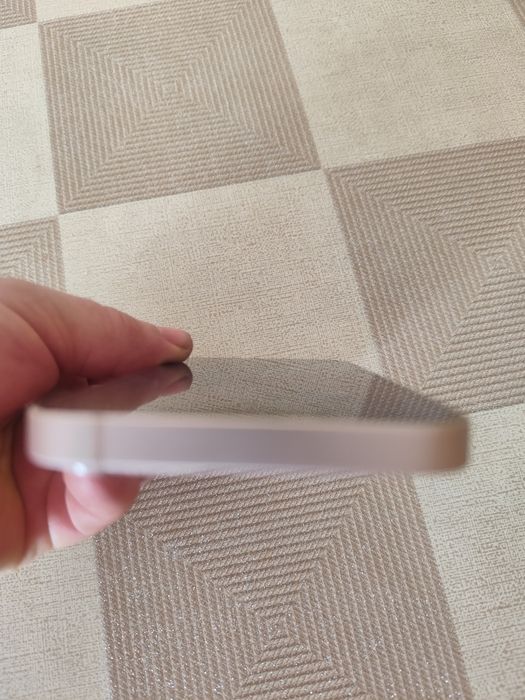 iPhone 13 pink 128gb