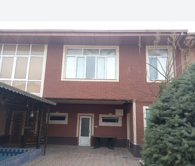 Сдаётся половина участка на Малике