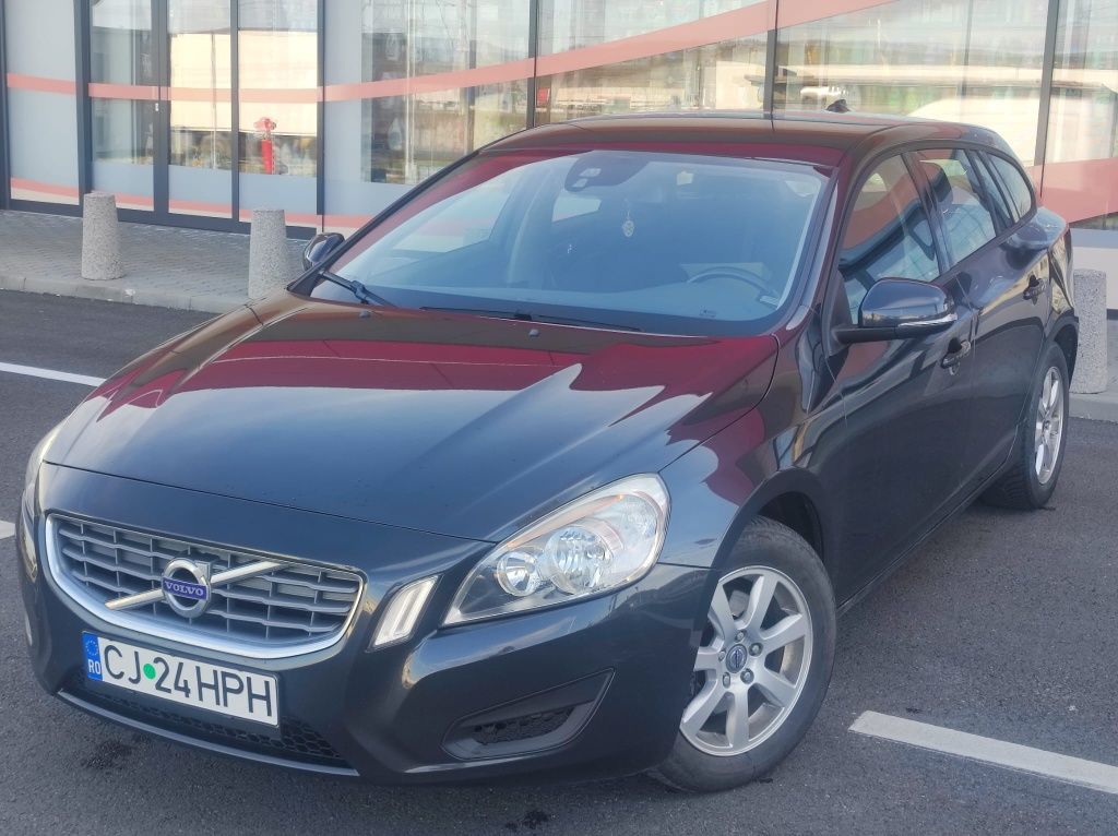 Volvo V60/ an 2012/ 1.6 diesel/ impecabil