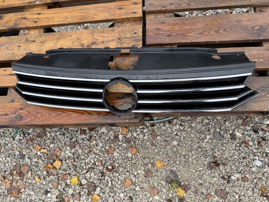 Решетка VW Passat b8