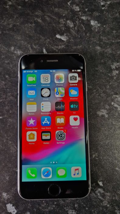 Vand Telefon Apple Iphone 6 Space Grey !! Liber Retea !! la 300lei