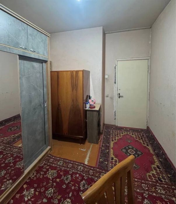 Юнусабад 6 квартал продается квартира 2/4/4