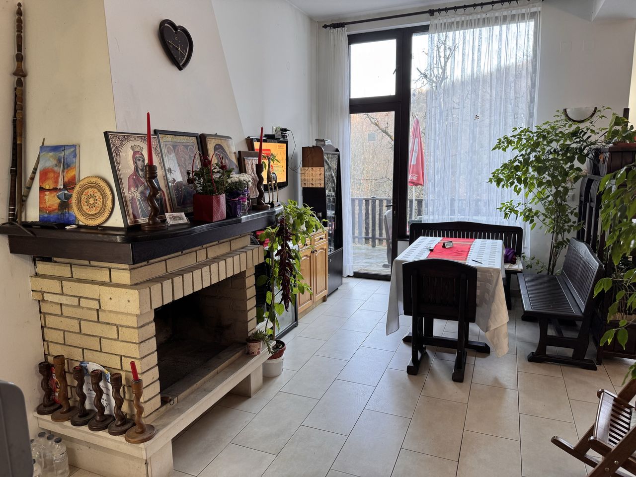 Продава се Хотел в с. Орешак, Област Ловеч - 970 кв.м за 464 €/кв.м - Снимка #11