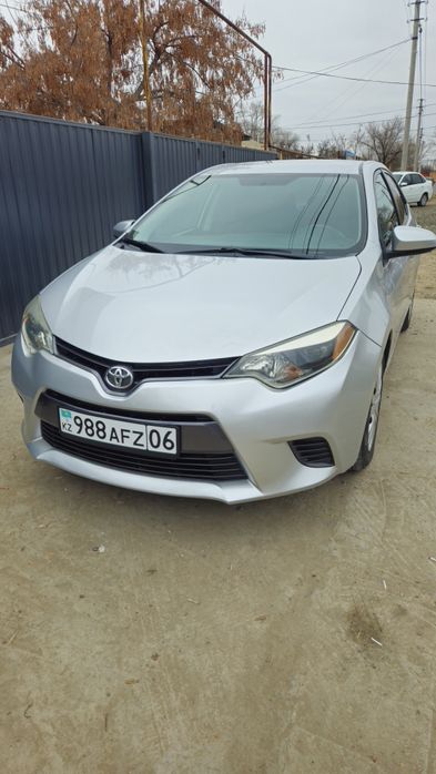 Тойота королла 2014 об 1.8