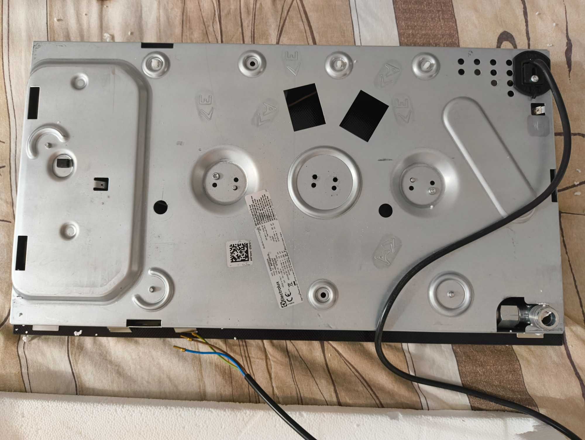 Газов плот за вграждане Electrolux EGC3322NVK