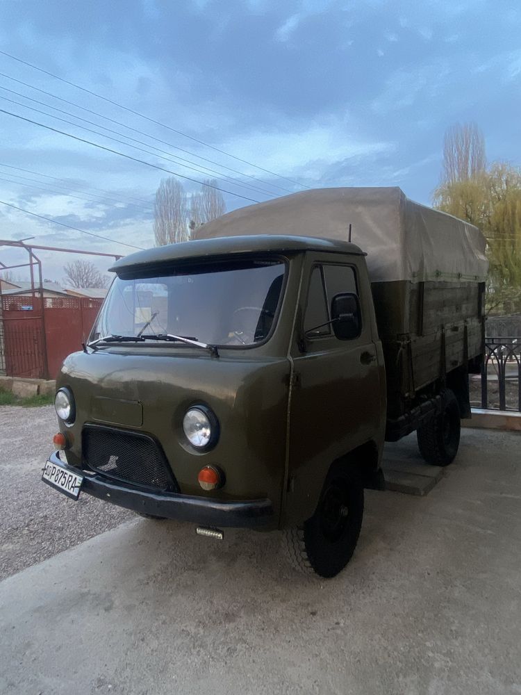 UAZ bartovoy 4x4 srocno sotiladi