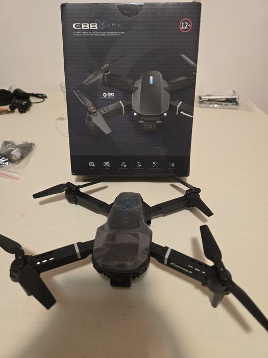 Drona E88 - 2 camere, geanta, clasa 0