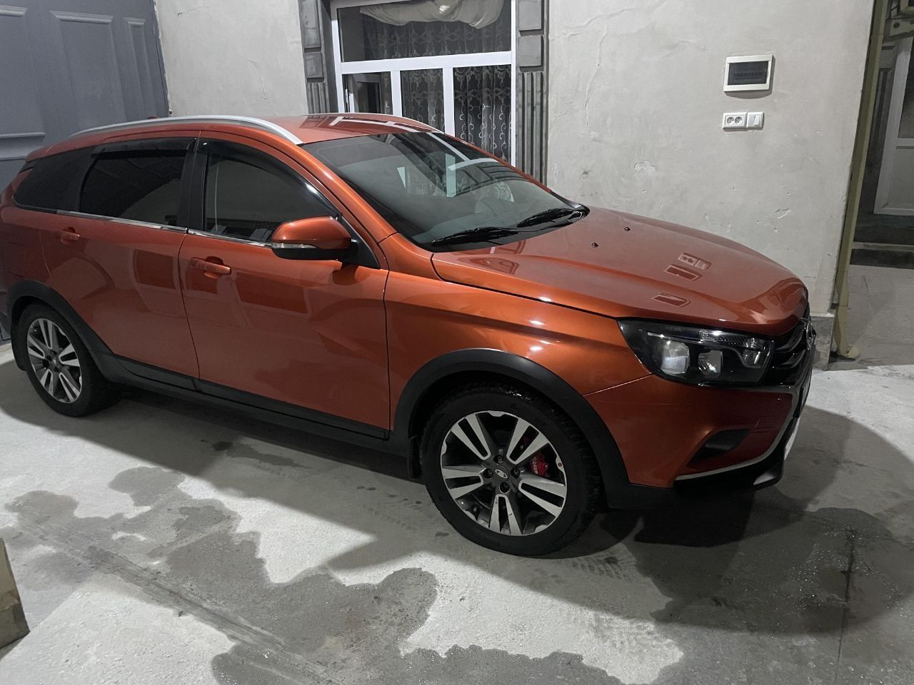 Lada , yili 2020