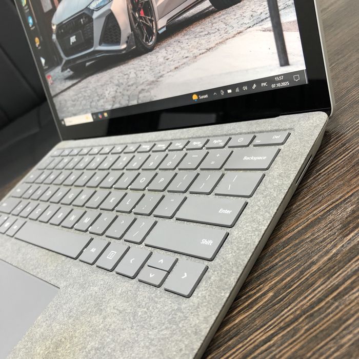 Американский  Сенсорный Surface i5 8gen 8/256gb для дома и офиса!